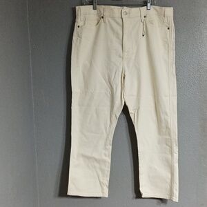 NWT Signature by Levi Strauss Cream Jeans Size 18